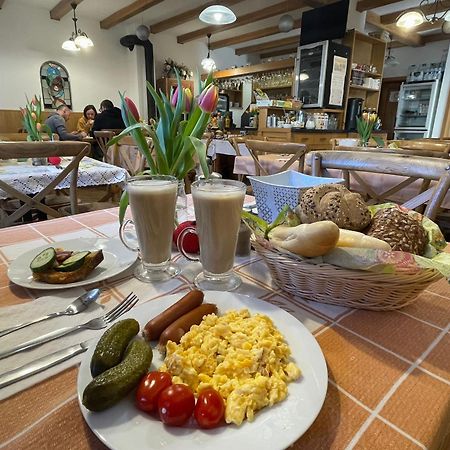 Alva Pension 2 Mikulov Luaran gambar
