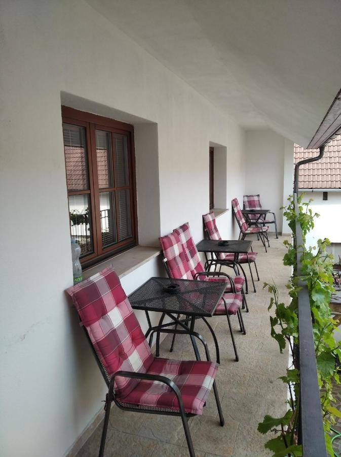 Alva Pension 2 Mikulov Luaran gambar