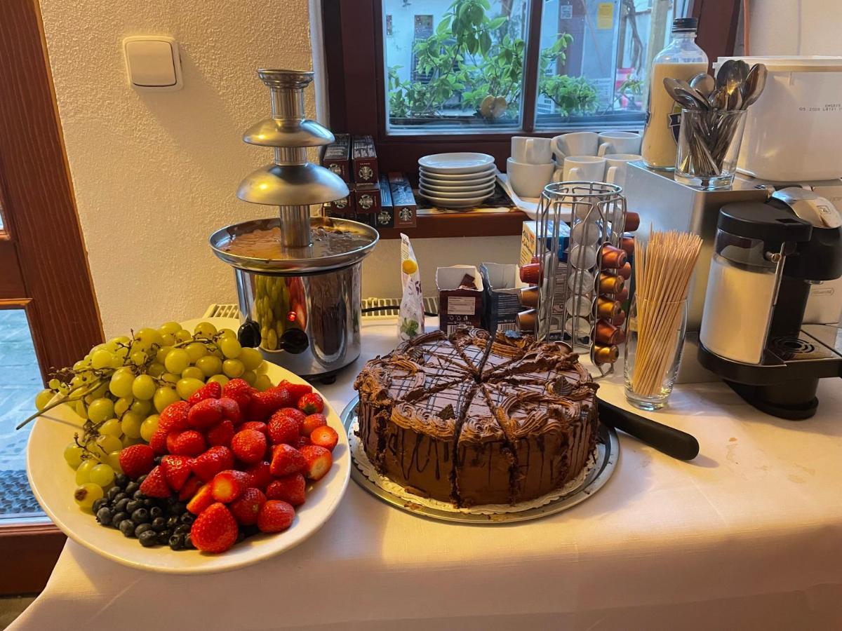 Alva Pension 2 Mikulov Luaran gambar